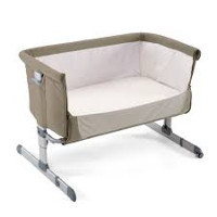 Chicco side crib