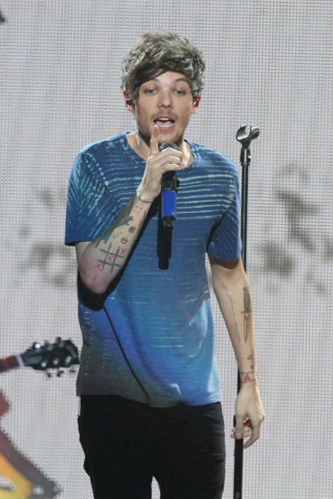 Louis Tomlinson One Direction