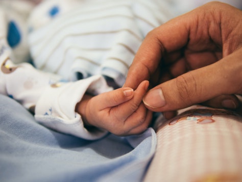 baby hand lead image 474