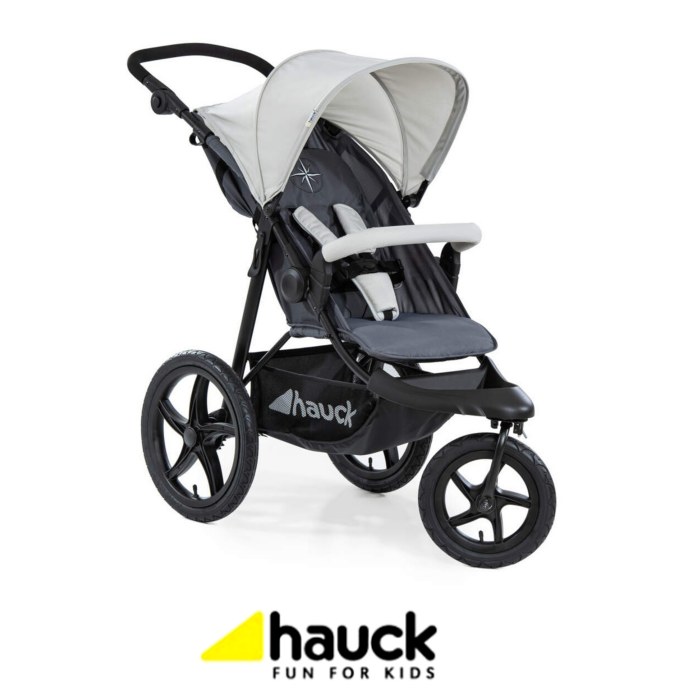 Hauck Runner 3 Wheel Pushchair Silver / Grey