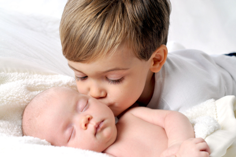 Introducing new baby to sibling 474